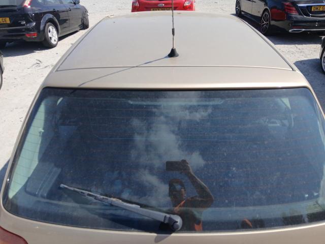 2003 VOLKSWAGEN GOLF E