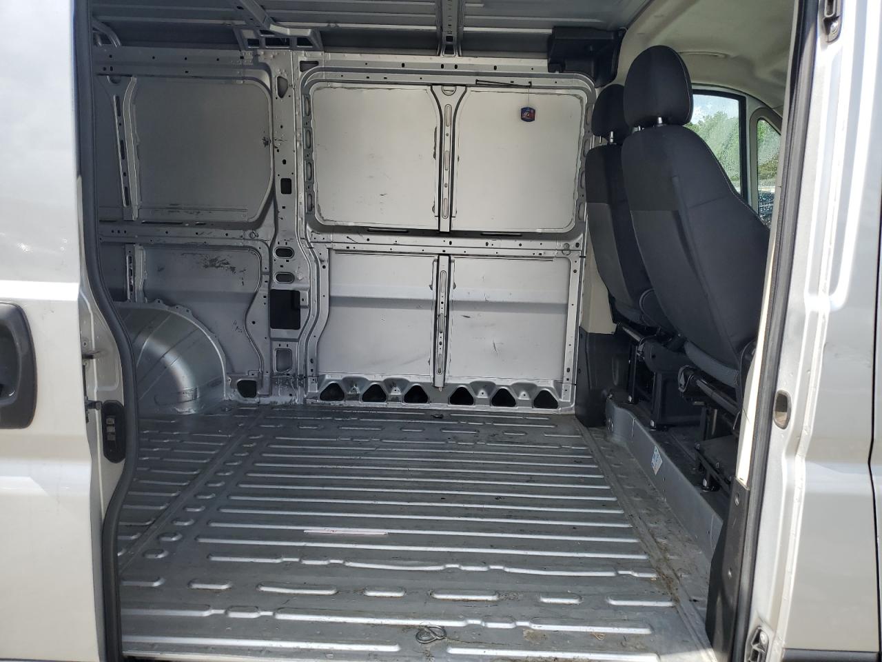 2021 Ram Promaster 2500 2500 Standard VIN: 3C6LRVVG6ME559515 Lot: 56869425