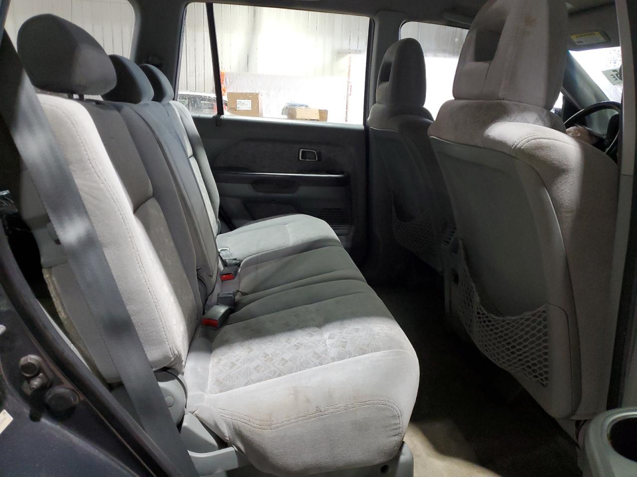2005 Honda Pilot Lx VIN: 2HKYF18175H556546 Lot: 56943435