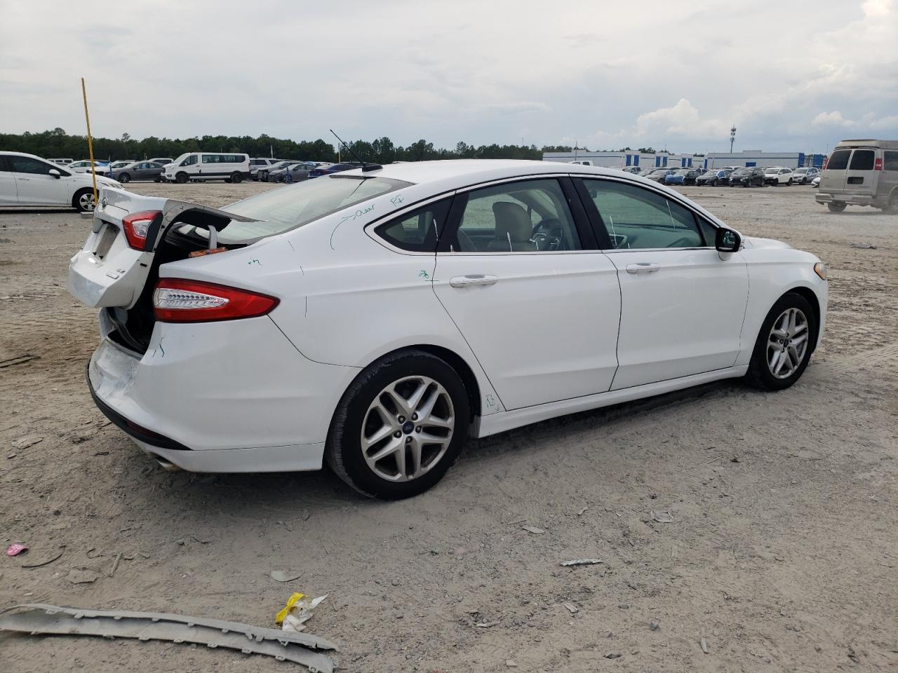 2017 Ford Fusion Se VIN: 3FA6P0H70HR413335 Lot: 55997785