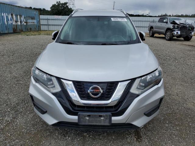  NISSAN ROGUE 2017 Srebrny