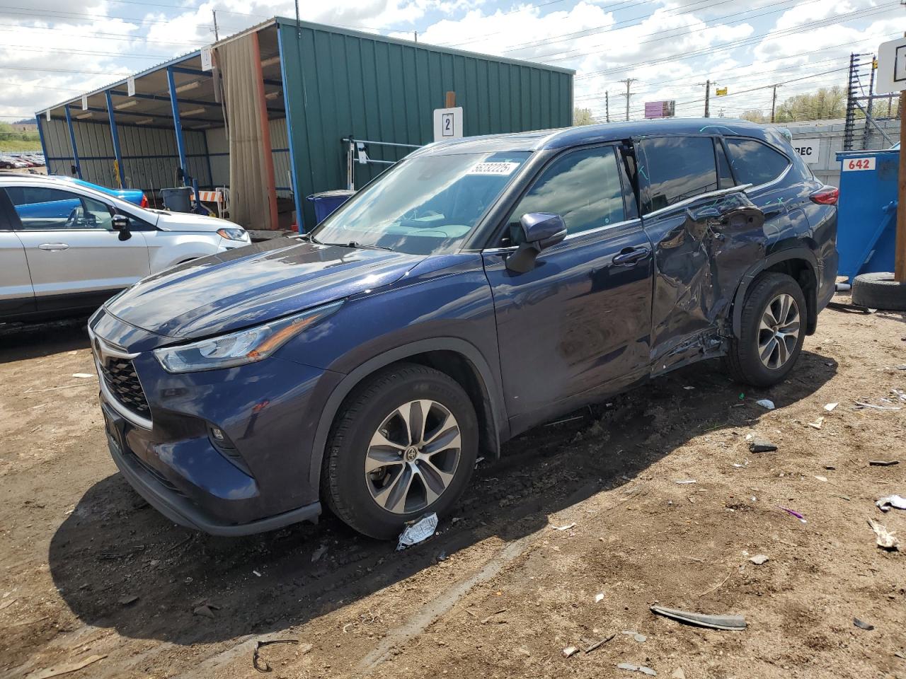 2020 Toyota Highlander Xle продається в Colorado Springs, CO - Side