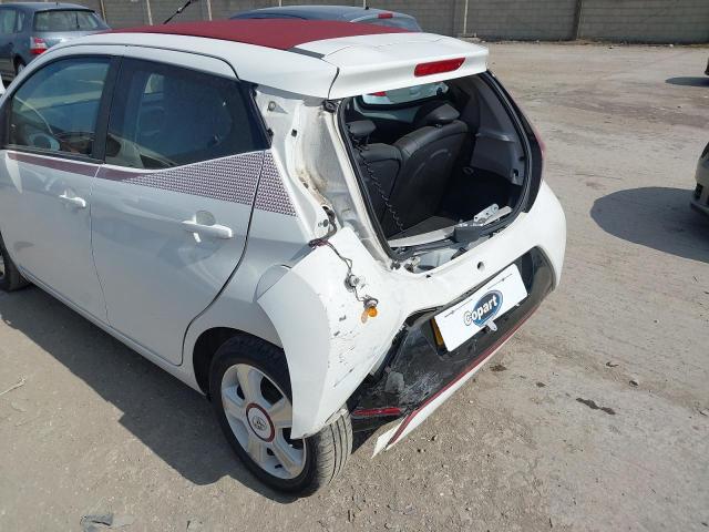 2017 TOYOTA AYGO X-CLA
