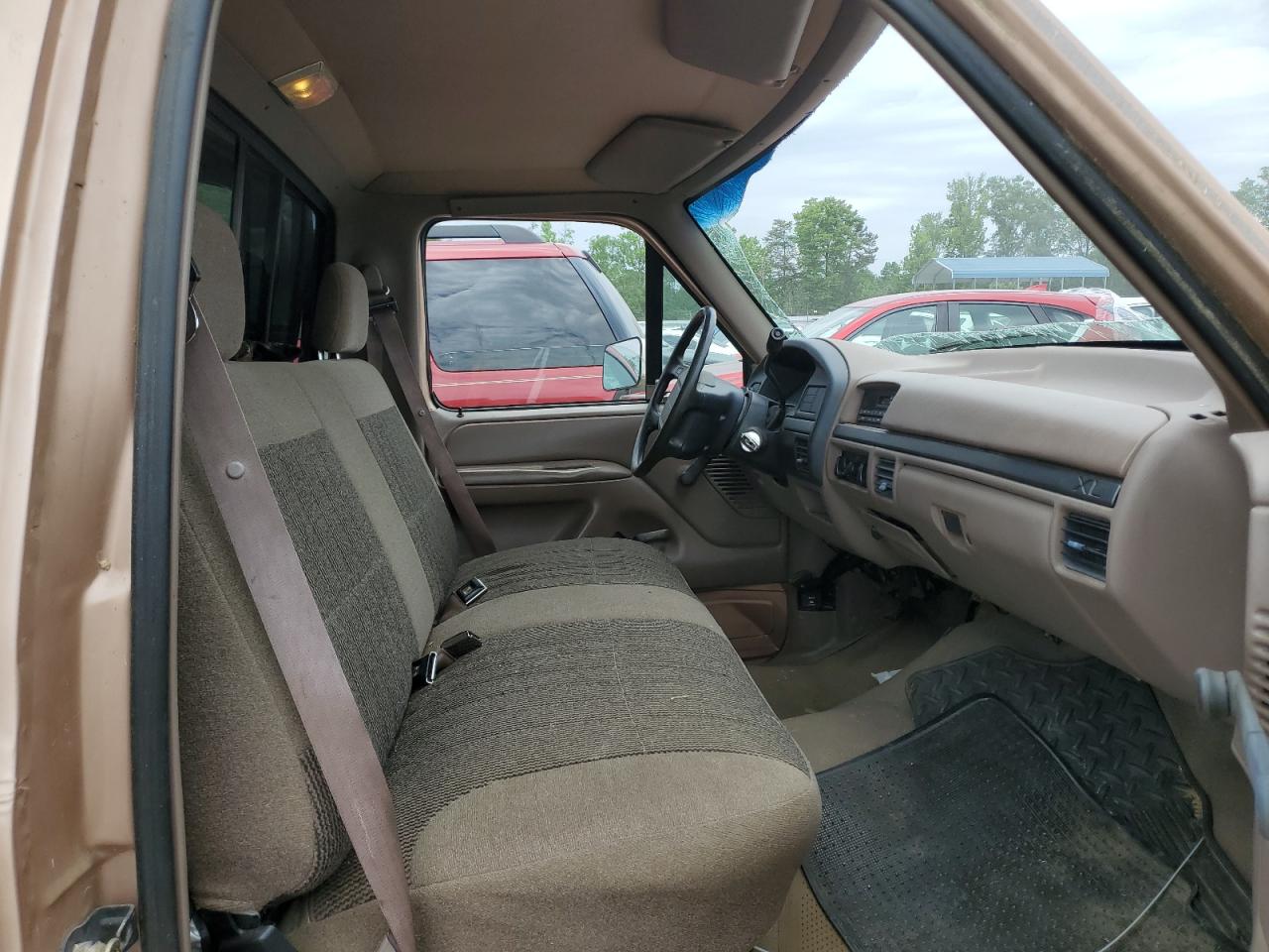 1994 Ford F150 VIN: 1FTDF15Y8RNA67756 Lot: 56742735