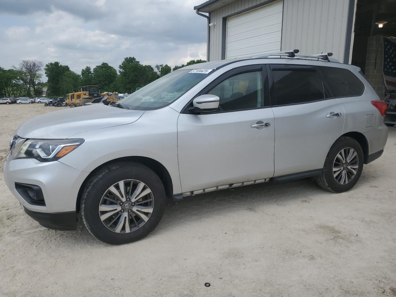 2018 Nissan Pathfinder S იყიდება Columbia-ში, MO - Undercarriage