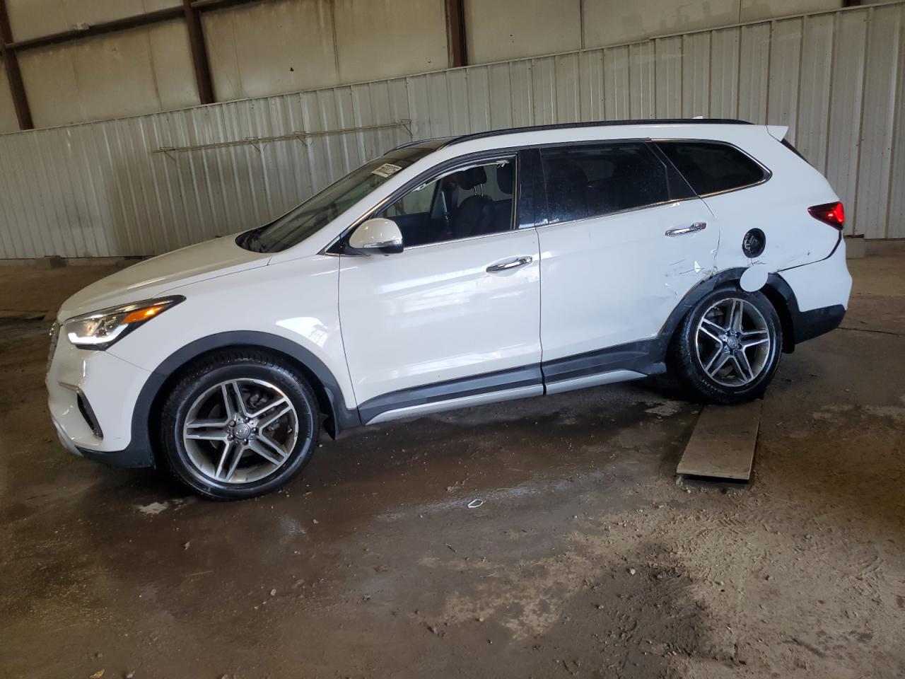 2017 Hyundai Santa Fe Se Ultimate for Sale in Lansing, MI - Rear End