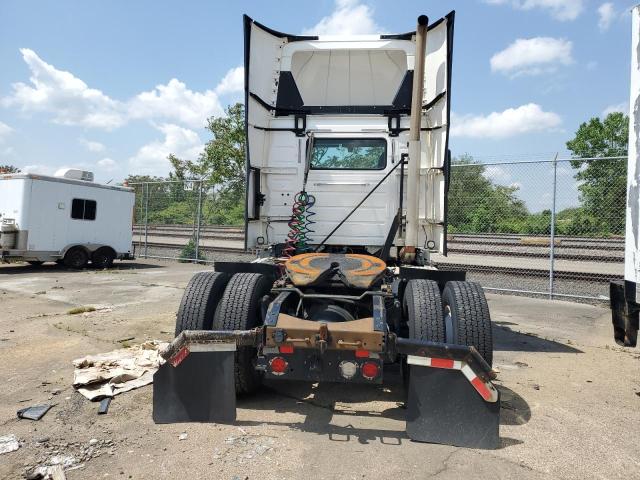 2018 VOLVO VNL SEMI TRUCK