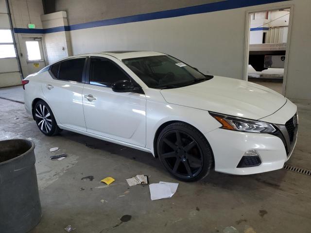  NISSAN ALTIMA 2019 Белый