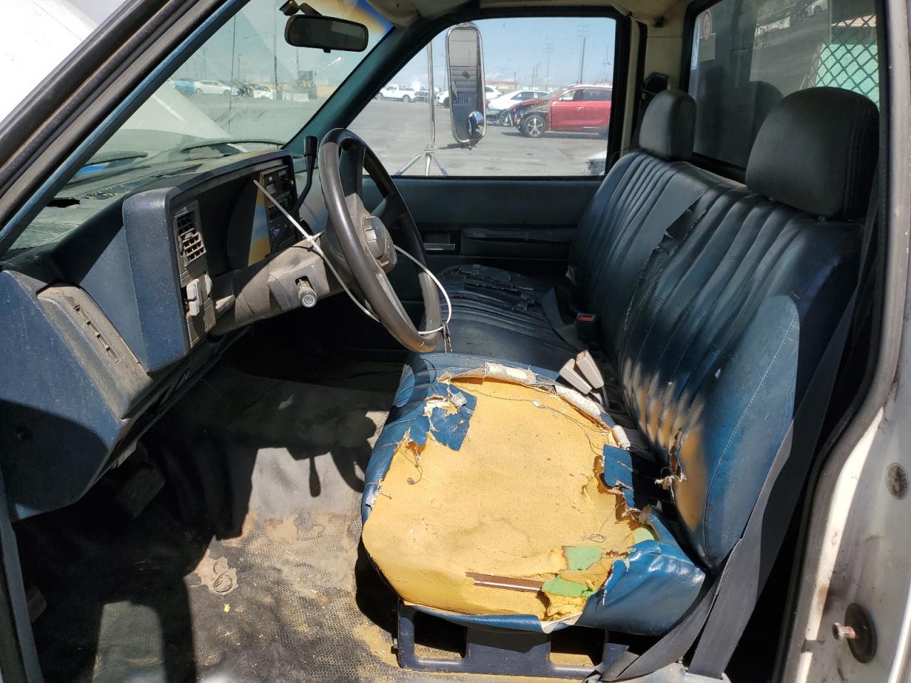 1992 Chevrolet Gmt-400 C3500 VIN: 1GBJC34N3NE210657 Lot: 56804695