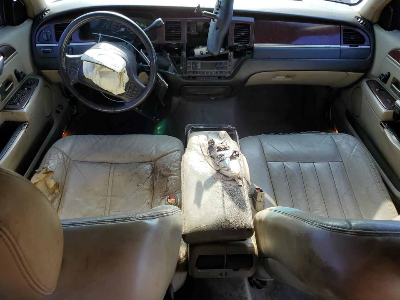 2003 Lincoln Town Car Executive VIN: 1LNHM81W93Y626432 Lot: 57315475