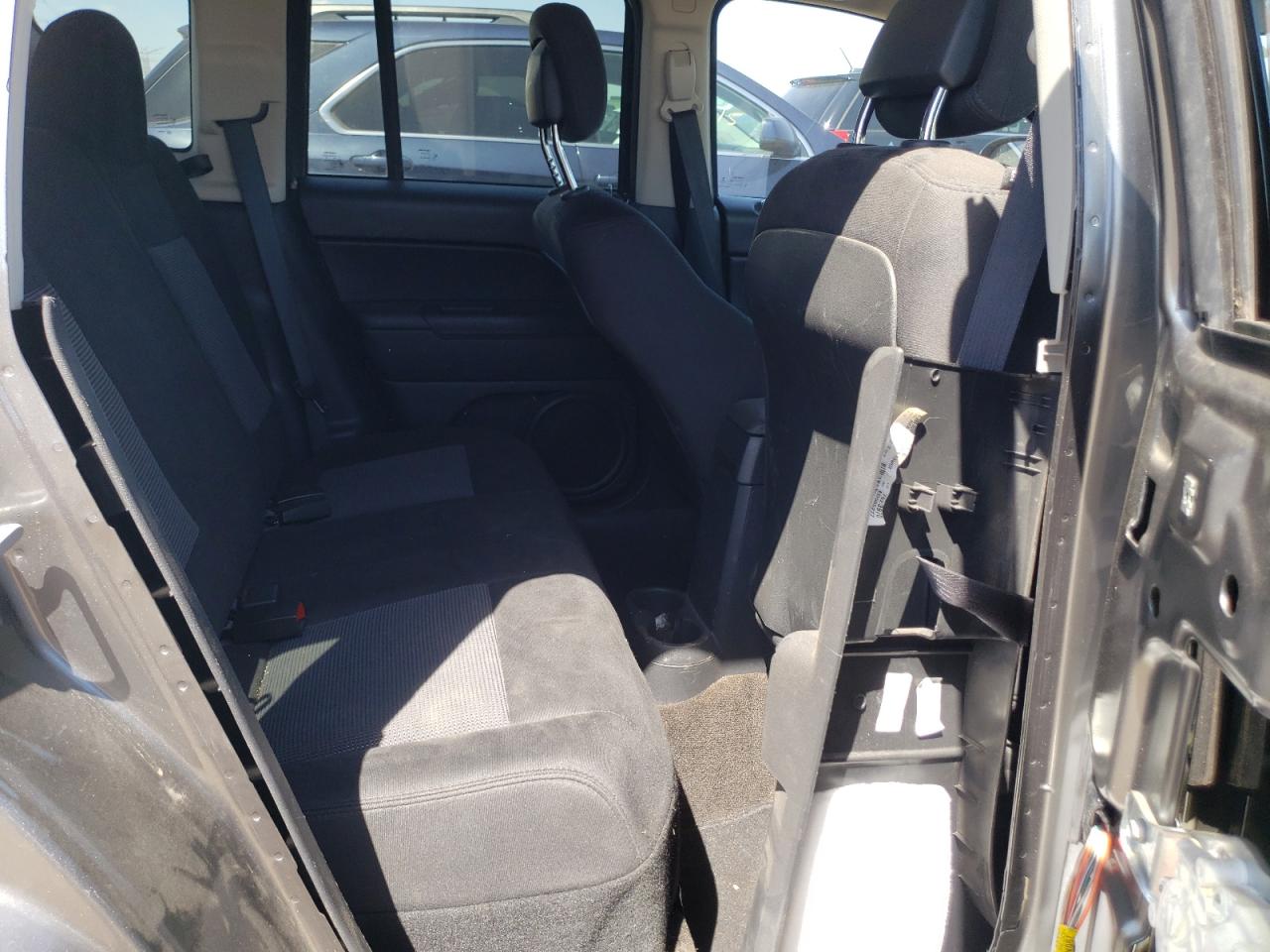 2014 Jeep Compass Sport VIN: 1C4NJCBAXED505277 Lot: 56298825