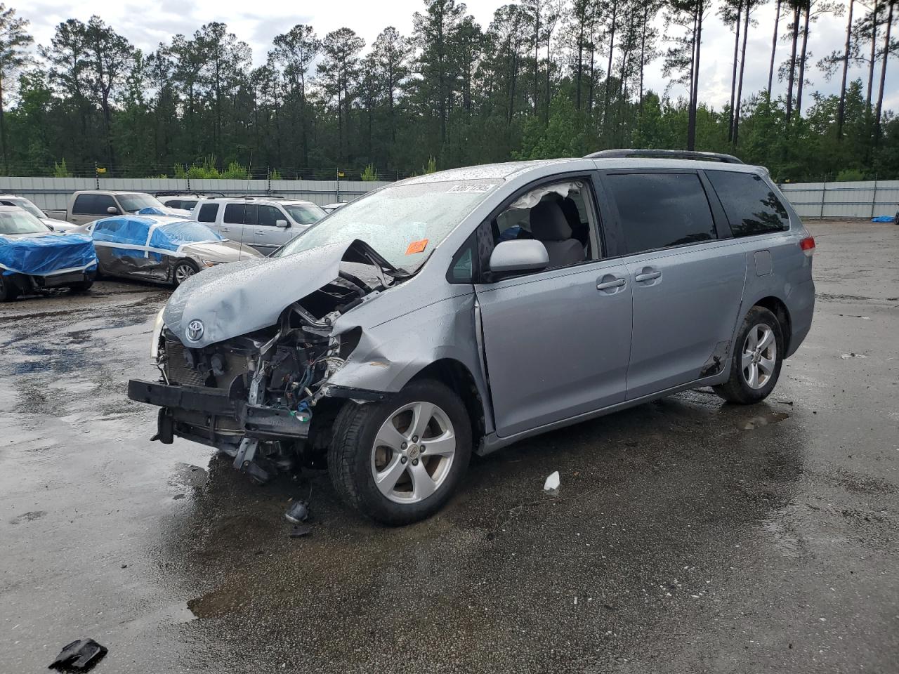 Harleyville, SC에서 판매 중인 2012 Toyota Sienna Le - Front End