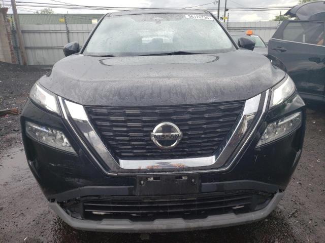  NISSAN ROGUE 2021 Czarny