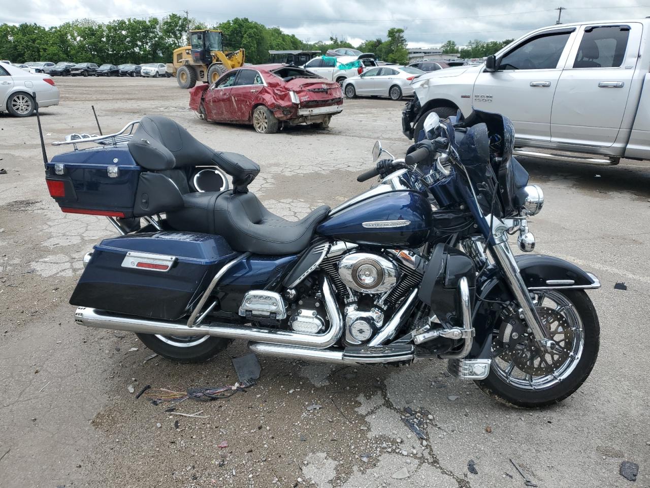 Lexington, KY에서 판매 중인 2012 Harley-Davidson Flhtk Electra Glide Ultra Limited - Side