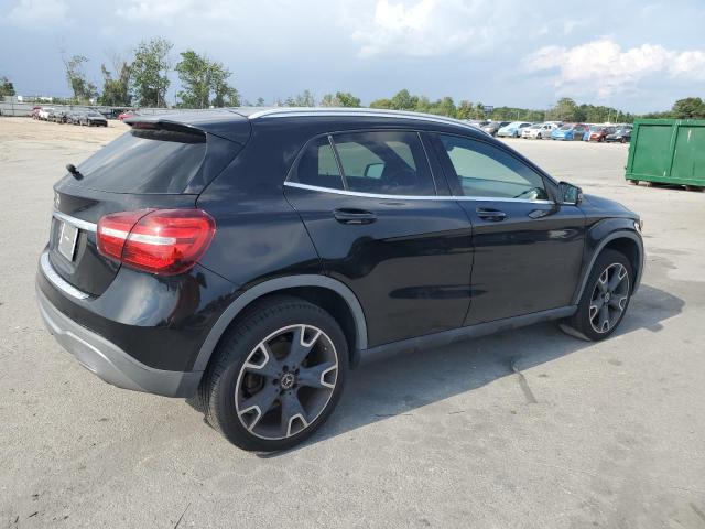  MERCEDES-BENZ GLA-CLASS 2019 Czarny
