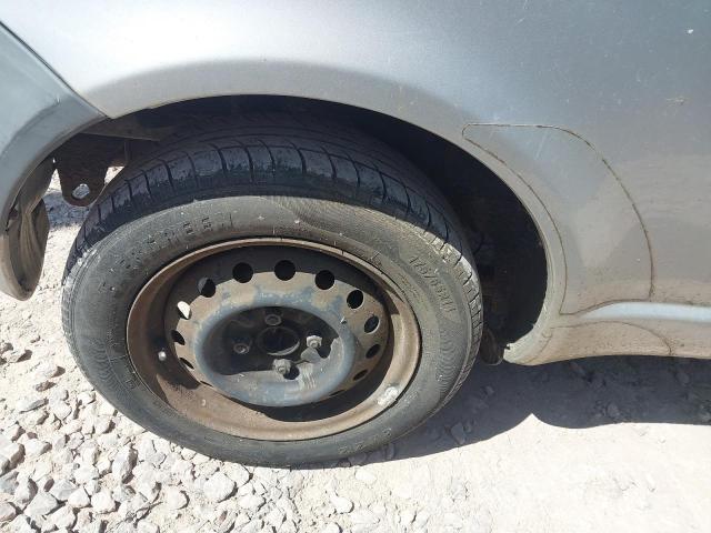 2002 TOYOTA YARIS GS