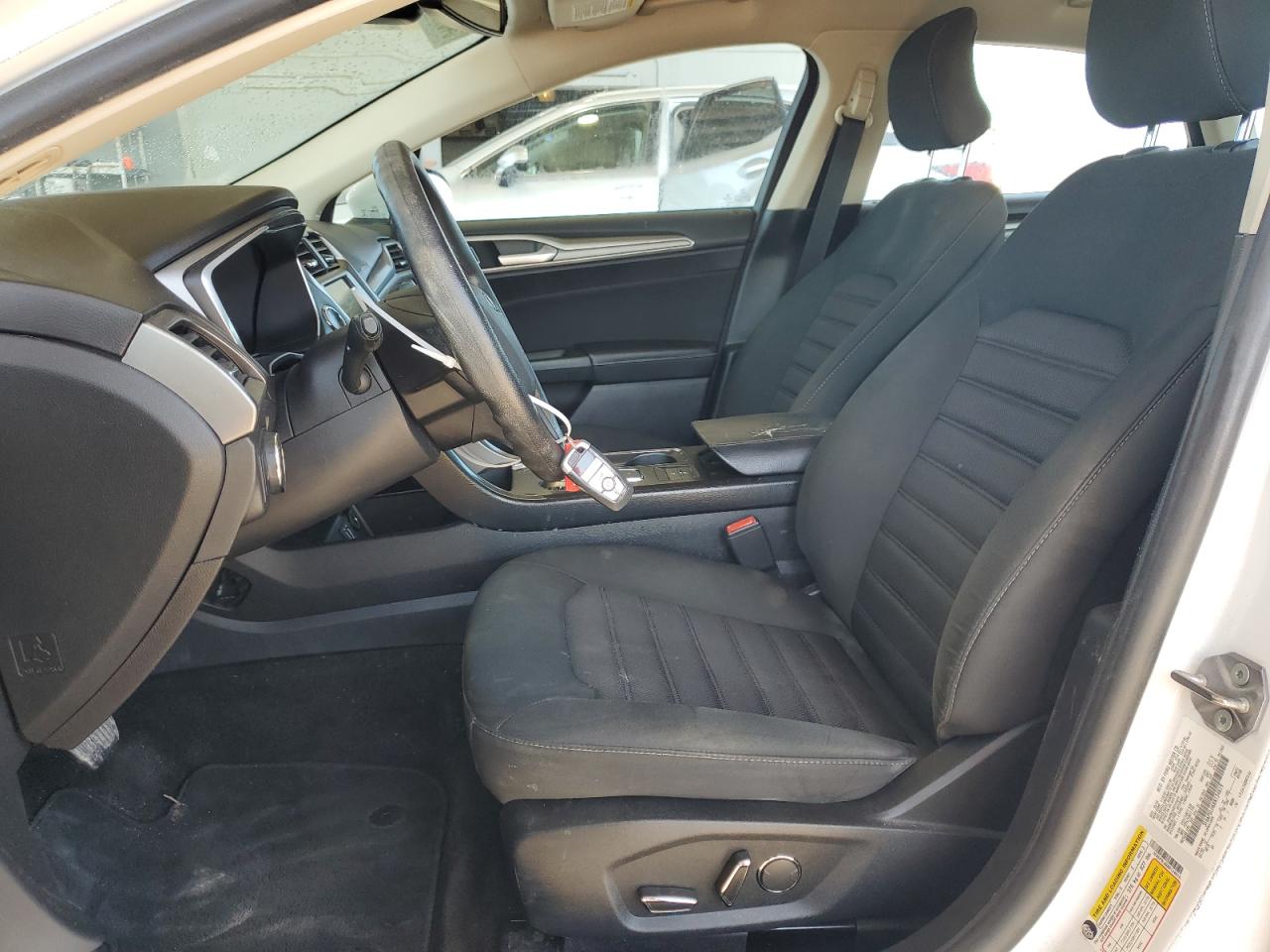 2019 Ford Fusion Se VIN: 3FA6P0LU6KR124819 Lot: 54023705