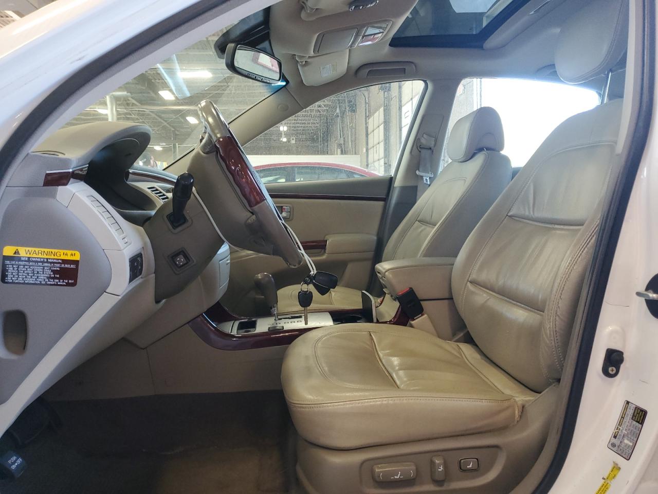 2008 Hyundai Azera Se VIN: KMHFC46F88A290705 Lot: 56882515