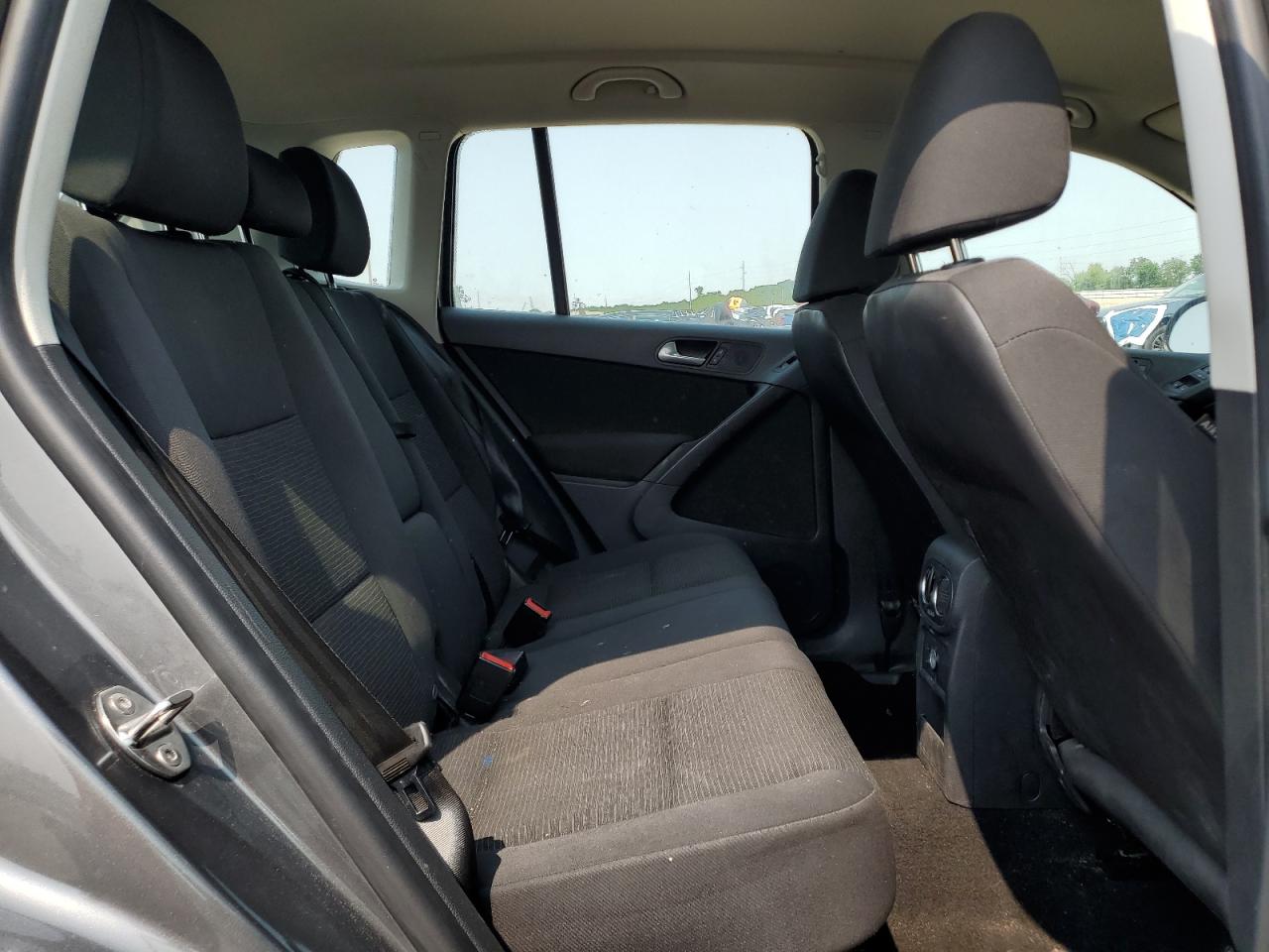 2014 Volkswagen Tiguan S VIN: WVGBV3AX9EW600328 Lot: 59165695