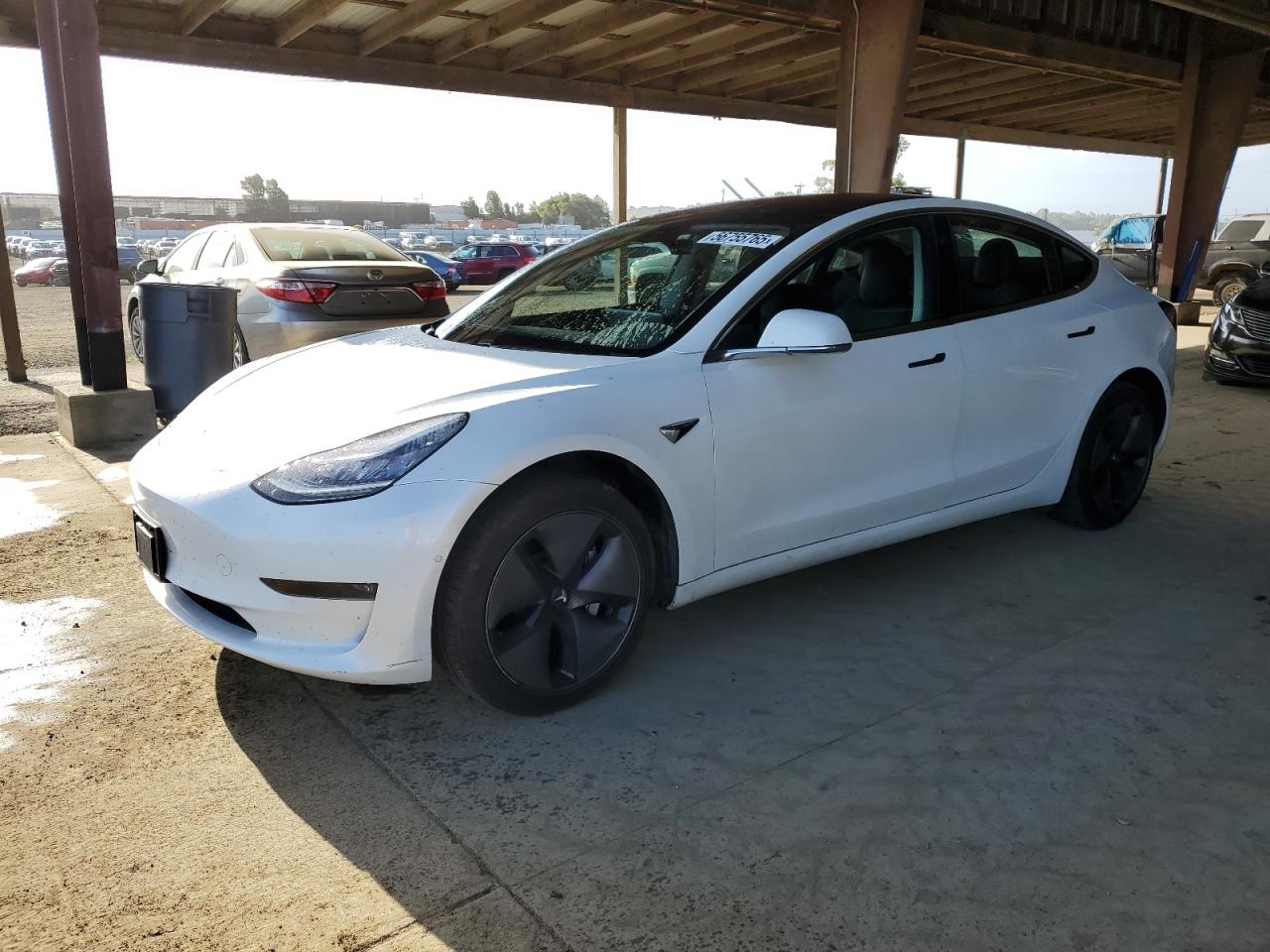 2018 Tesla Model 3 продається в American Canyon, CA - Side