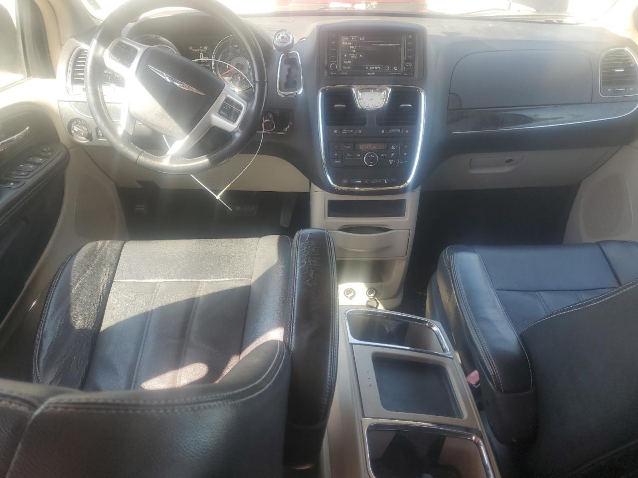 2015 Chrysler Town & Country Touring VIN: 2C4RC1BG2FR545744 Lot: 55958645