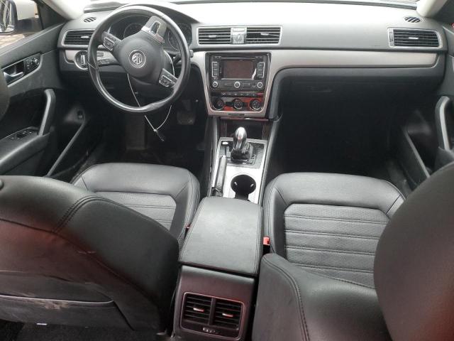  VOLKSWAGEN PASSAT 2015 Белы