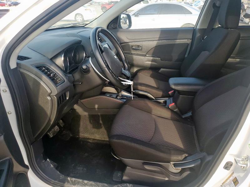  MITSUBISHI OUTLANDER 2018 Biały