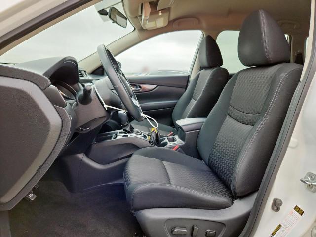  NISSAN ROGUE 2018 Белы
