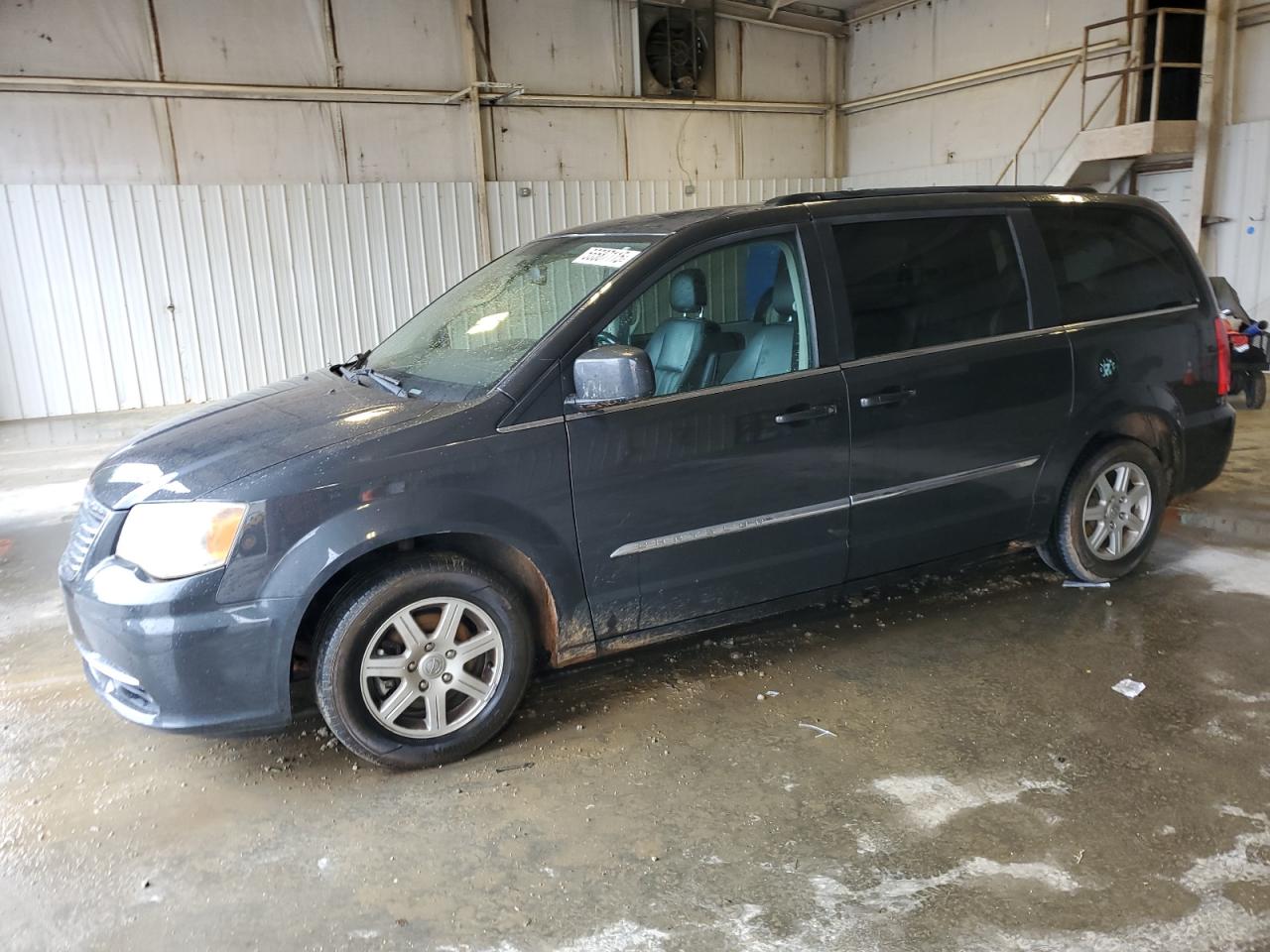 2012 Chrysler Town & Country Touring продається в Gainesville, GA - Rear End
