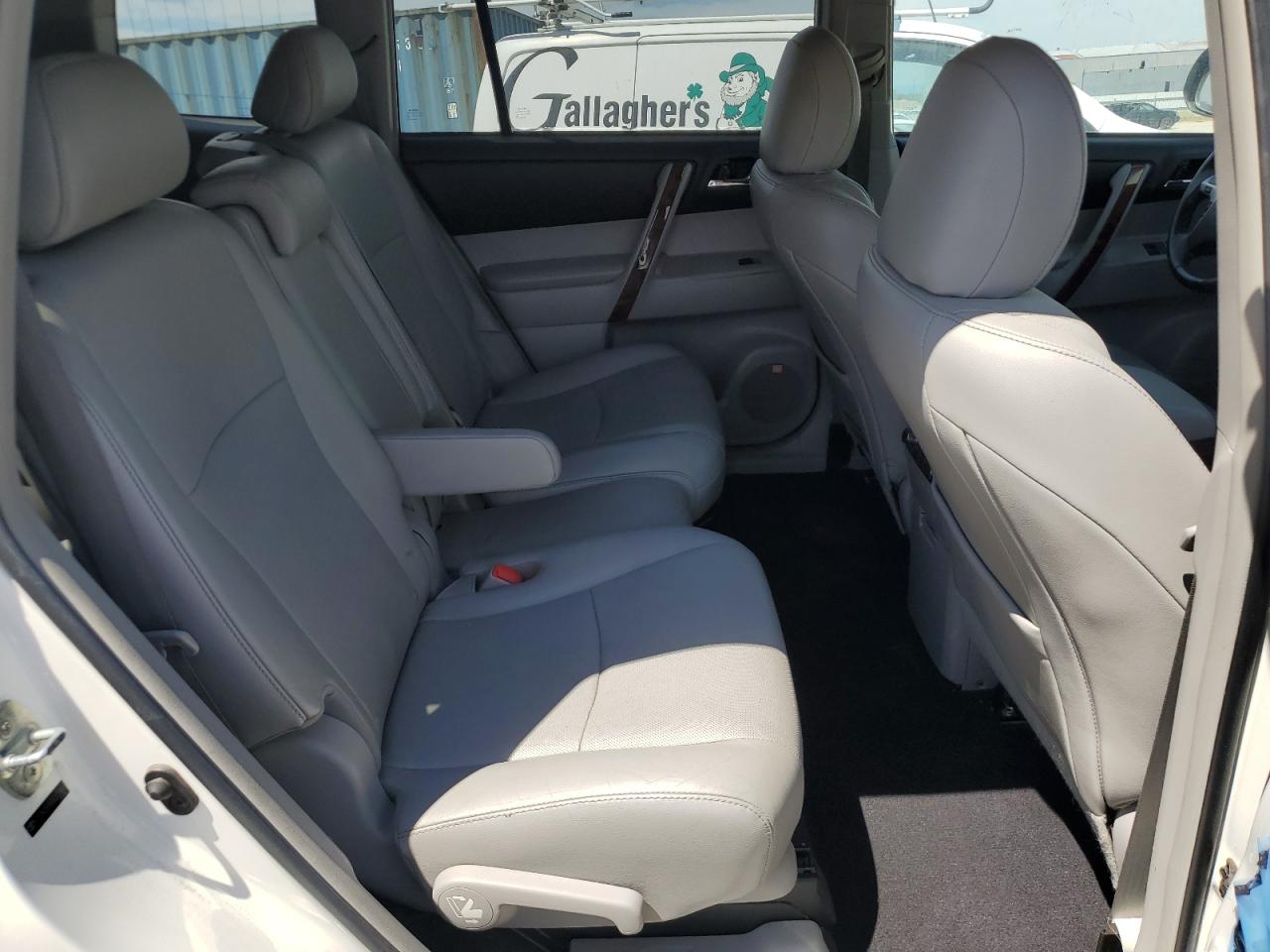 2011 Toyota Highlander Limited VIN: 5TDYK3EH5BS035887 Lot: 56252445