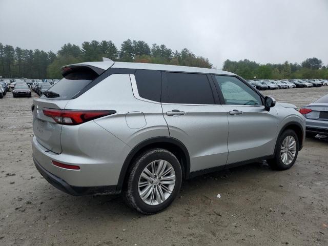  MITSUBISHI OUTLANDER 2022 Srebrny