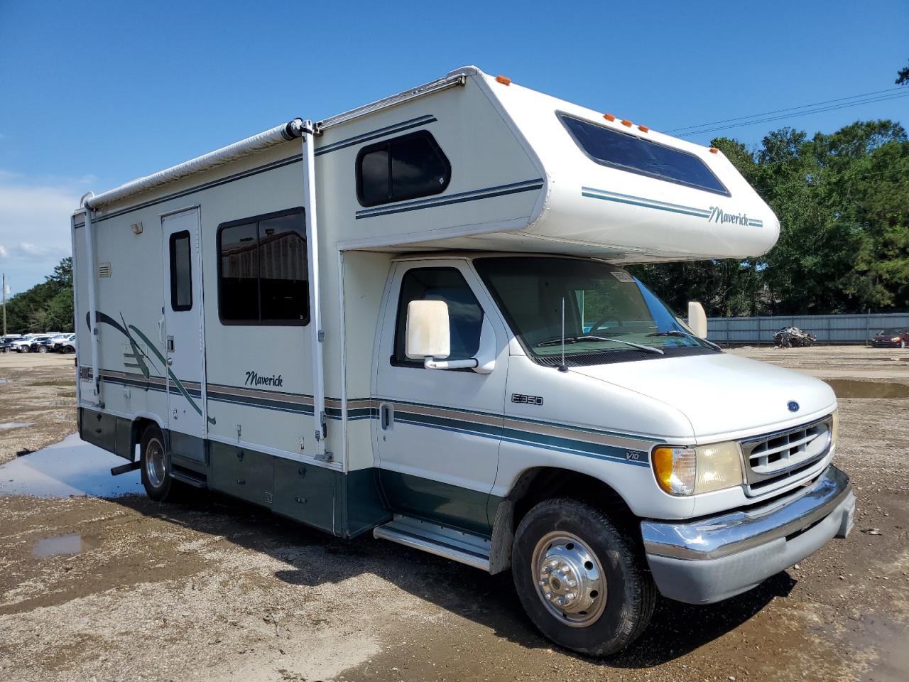 1998 Ford Econoline E350 Cutaway Van for Sale in Greenwell Springs, LA - Normal Wear