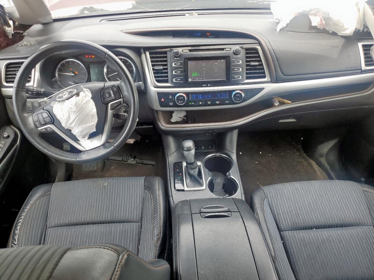 2015 Toyota Highlander Le VIN: 5TDBKRFH5FS150244 Lot: 56795895
