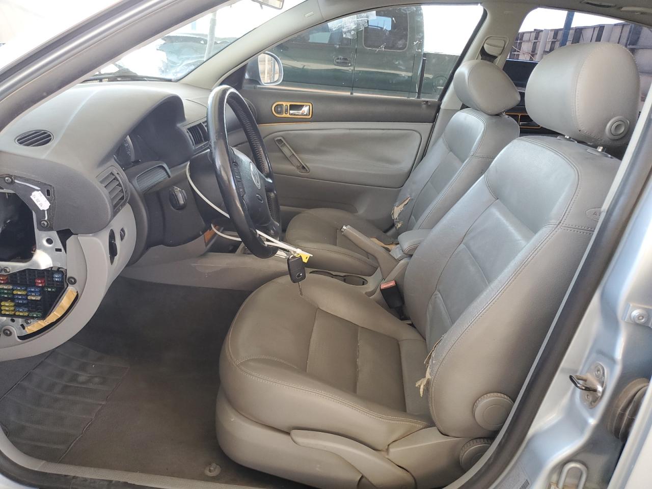 2004 Volkswagen Passat Gls VIN: WVWPD63B24P252638 Lot: 54247995