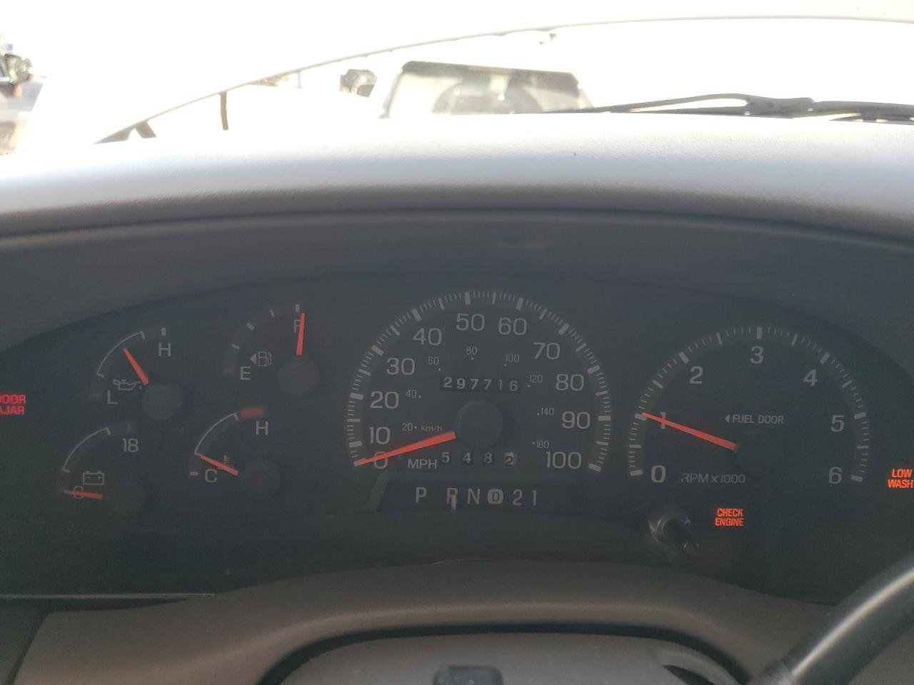 1997 Ford Expedition VIN: 1FMFU18L6VLA18085 Lot: 56560405