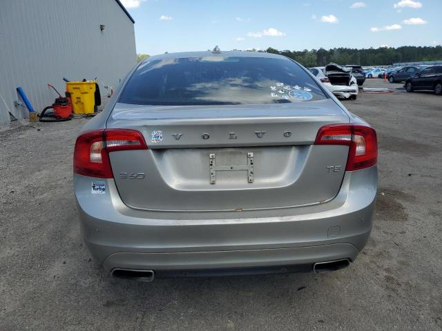  VOLVO S60 2015 Srebrny