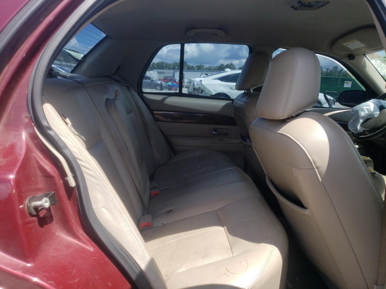 2008 Mercury Grand Marquis Gs VIN: 2MEFM74V88X630261 Lot: 56665565