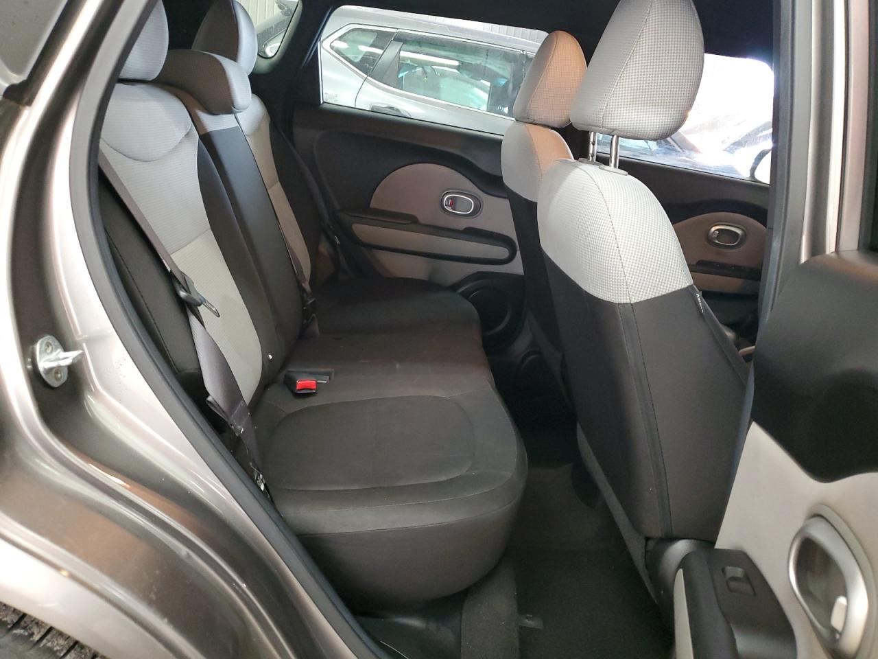 2016 Kia Soul VIN: KNDJN2A22G7370028 Lot: 56384025