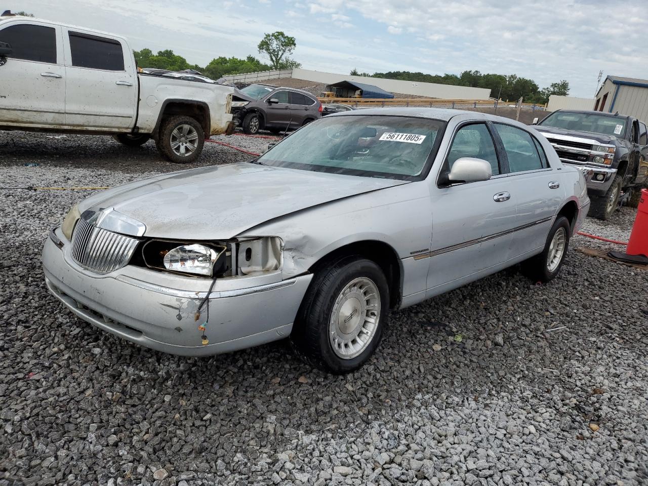 1998 Lincoln Town Car Executive for Sale in Hueytown, AL - Front End