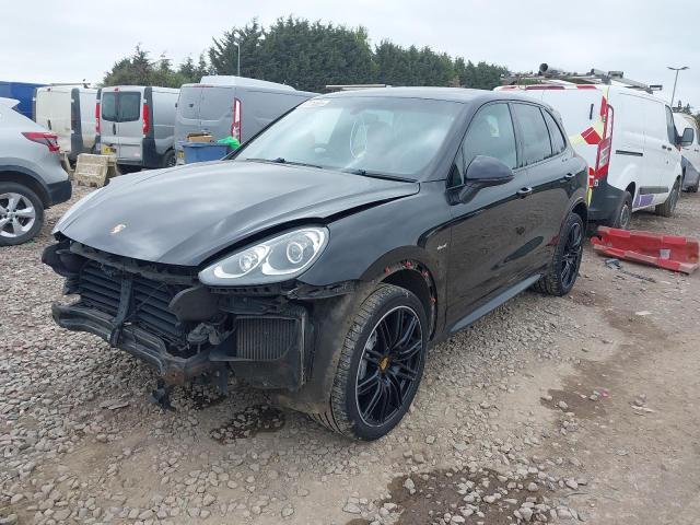 PORSCHE CAYENNE V6 2015
