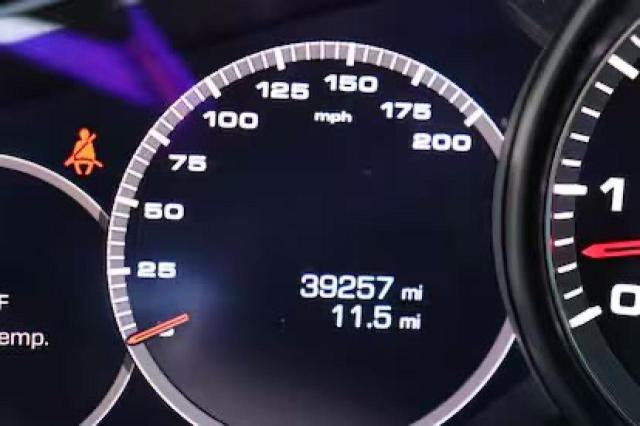  PORSCHE CAYENNE 2021 White