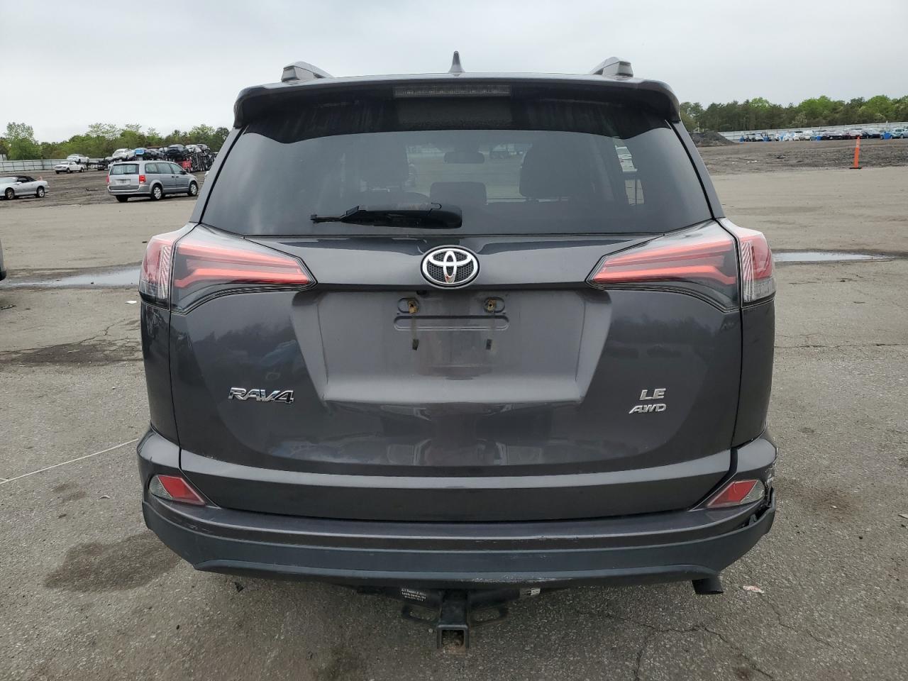 2017 Toyota Rav4 Le VIN: 2T3BFREV2HW621571 Lot: 57022985