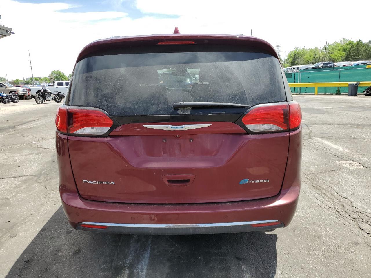 2018 Chrysler Pacifica Hybrid Limited VIN: 2C4RC1N71JR124716 Lot: 56505005