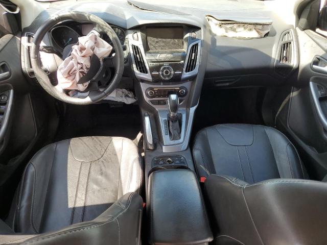  FORD FOCUS 2014 Czerwony