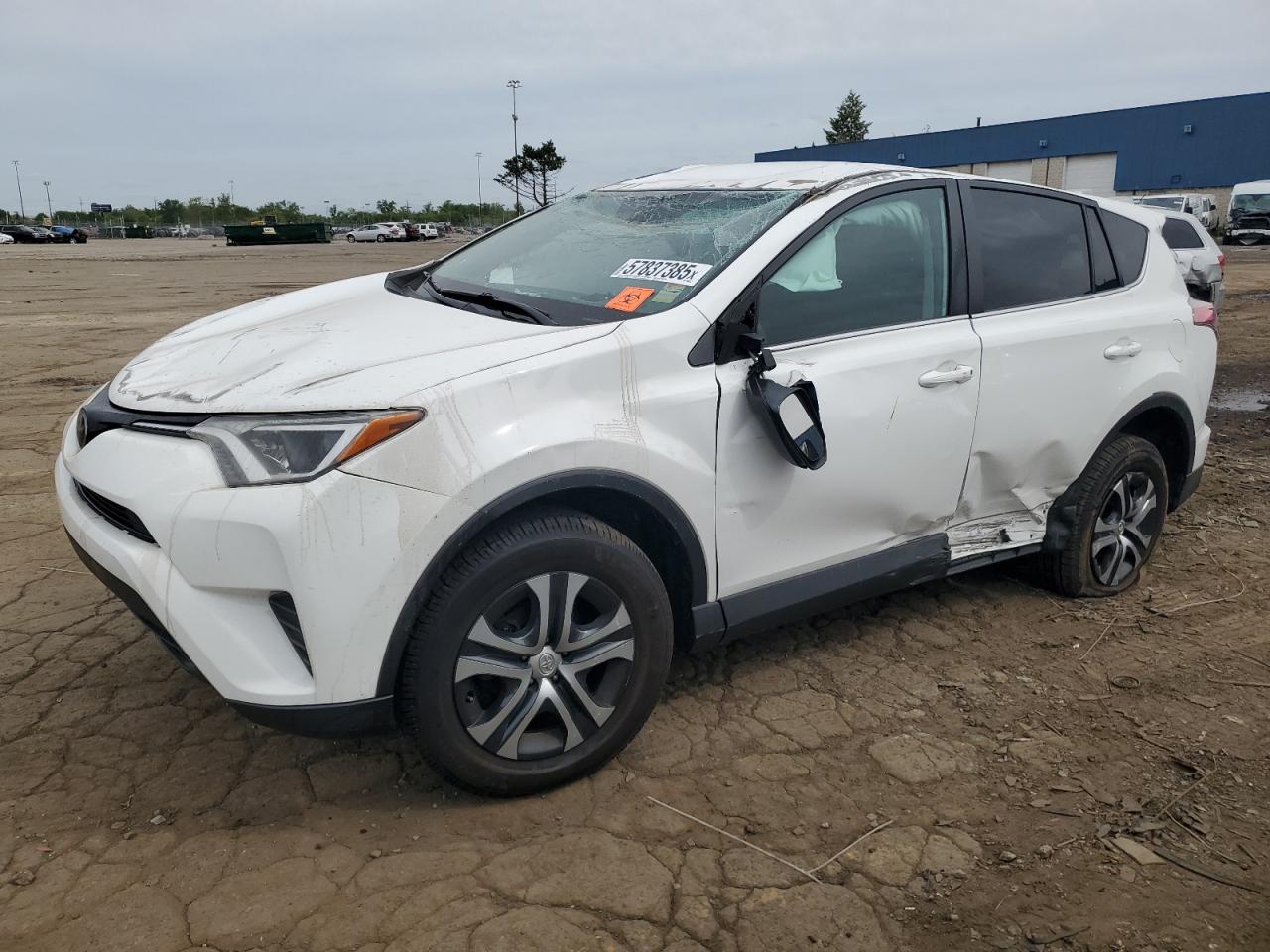 2018 Toyota Rav4 Le for Sale in Woodhaven, MI - Rollover