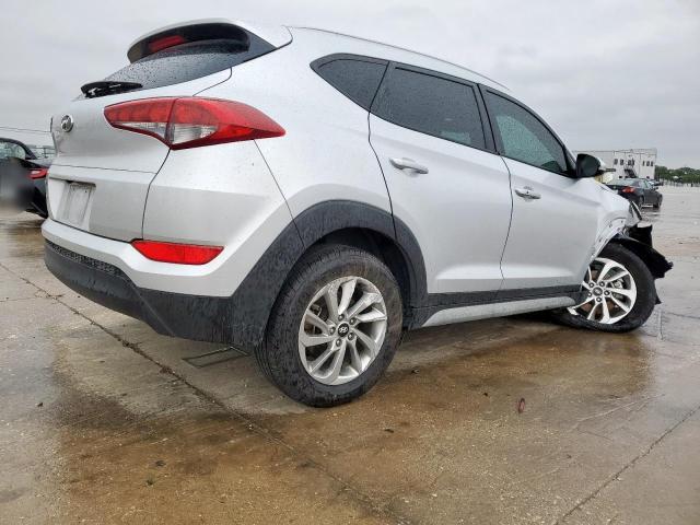  HYUNDAI TUCSON 2017 Серебристый