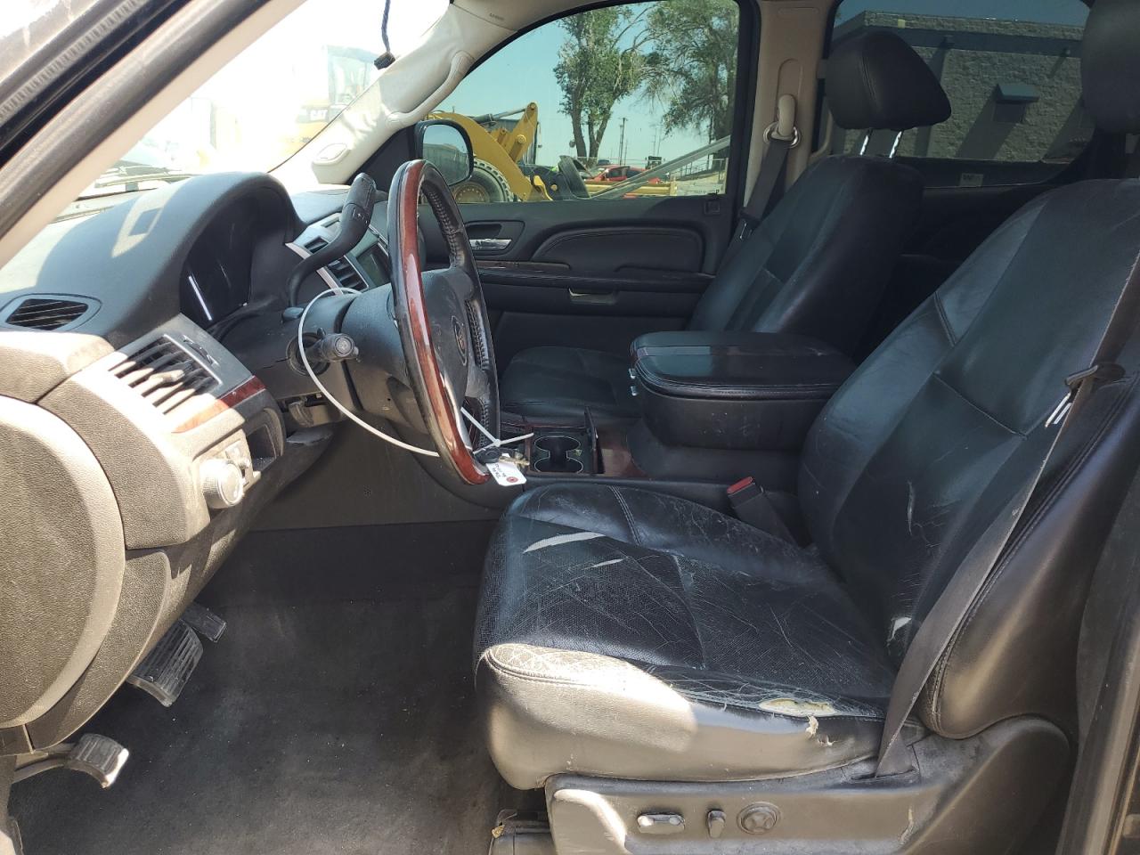 2007 Cadillac Escalade Luxury VIN: 1GYFK63807R165197 Lot: 56883485