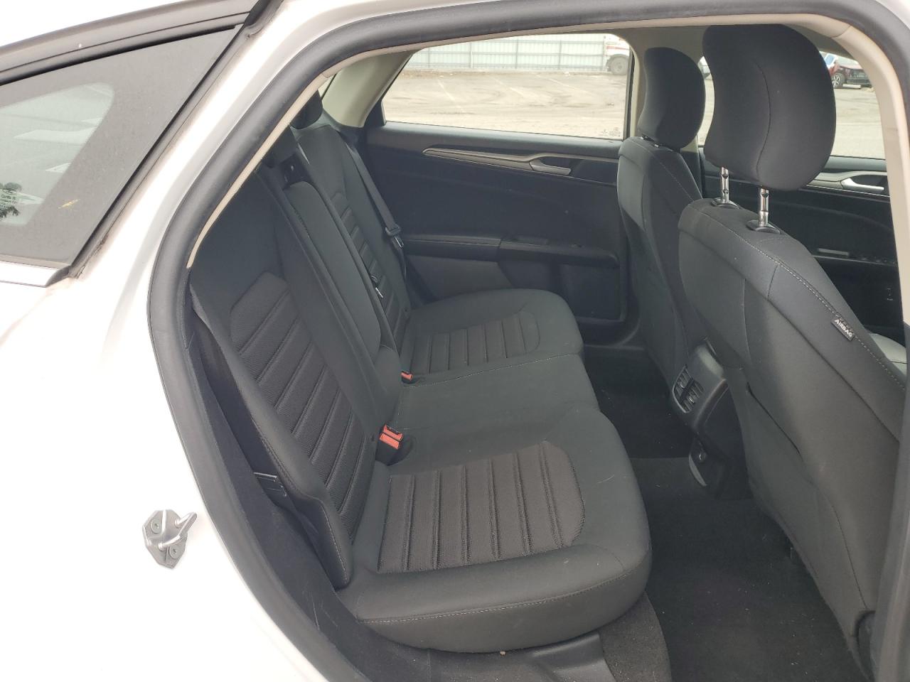 2019 Ford Fusion Se VIN: 3FA6P0LUXKR263982 Lot: 54032265