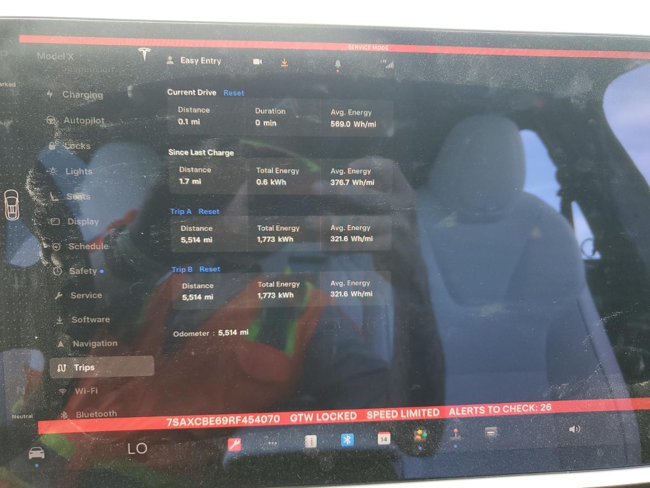 2024 Tesla Model X VIN: 7SAXCBE69RF454070 Lot: 56875585