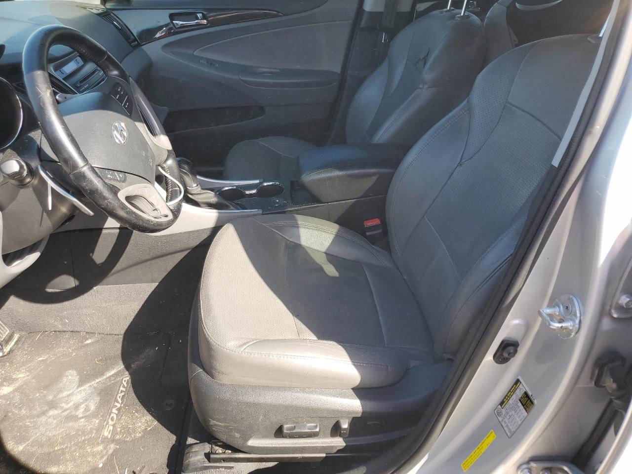 2014 Hyundai Sonata Se VIN: 5NPEC4AB1EH823955 Lot: 56747395